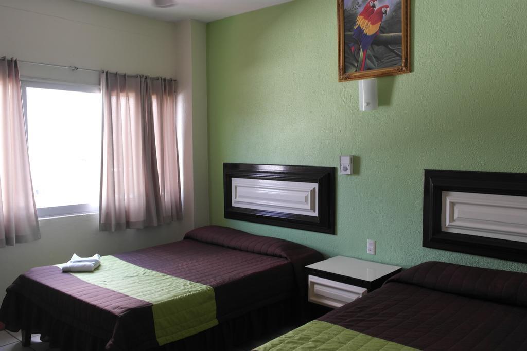 Hotel El Roble Tuxtla Gutiérrez Esterno foto